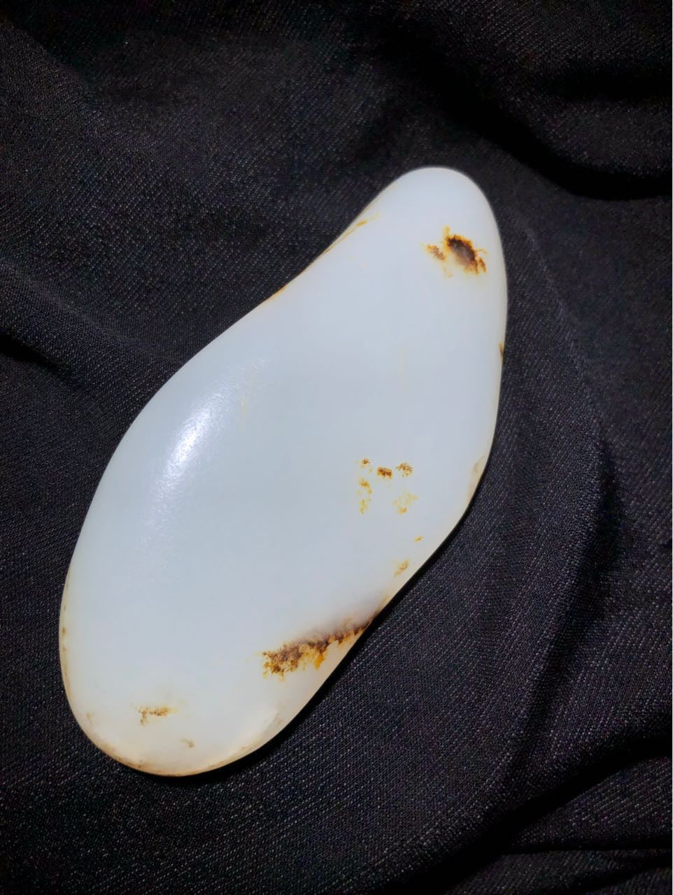 和田玉-光白籽白肉籽料原石