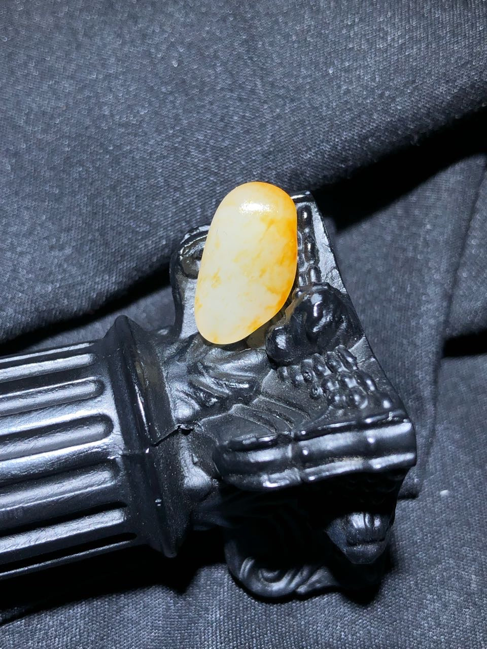 和田玉-洒金白肉籽料