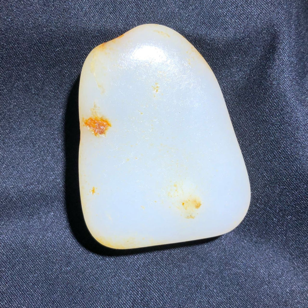 和田玉-洒金皮白肉籽料原石