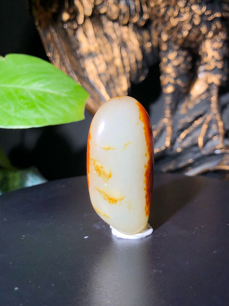和田玉-红皮白肉籽料原石
