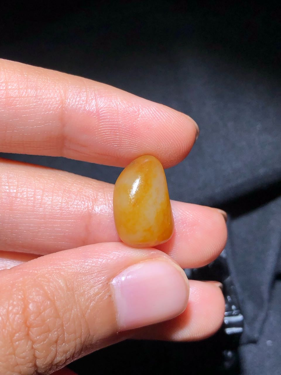 和田玉-黄沁籽料原石